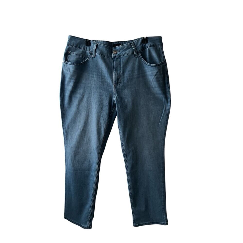 Women's 18W Light Blue Jeans Straight Regular Fit Mid Rise Pants By Lee